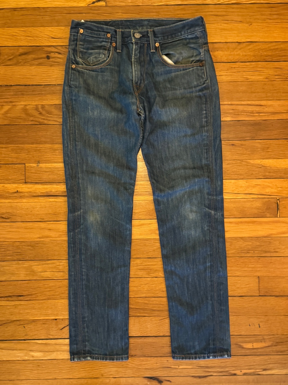Classic Levi's 511 Slim Fit Men’s Jeans in Dark Blue